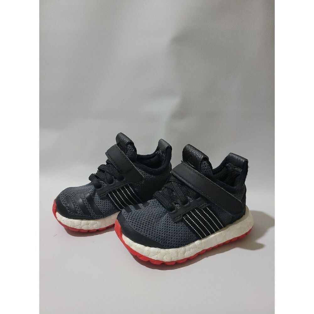 Adidas Boost Kids Shoes Size 5K - Picture 3 of 6